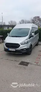 autó főképe
