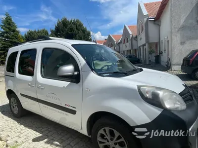 autó főképe