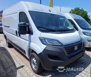 autó főképe