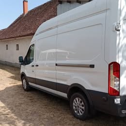 autó főképe