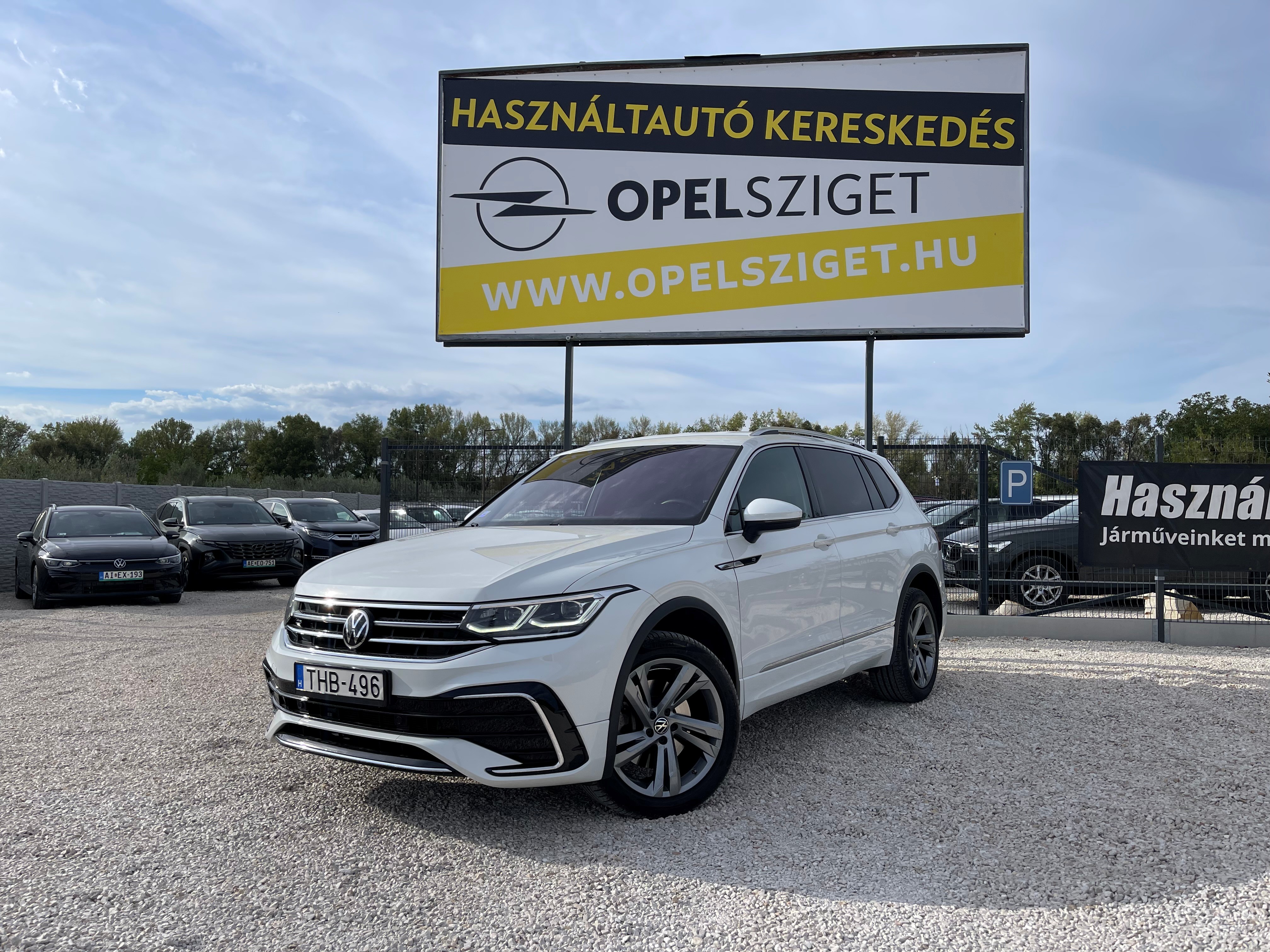 autó főképe