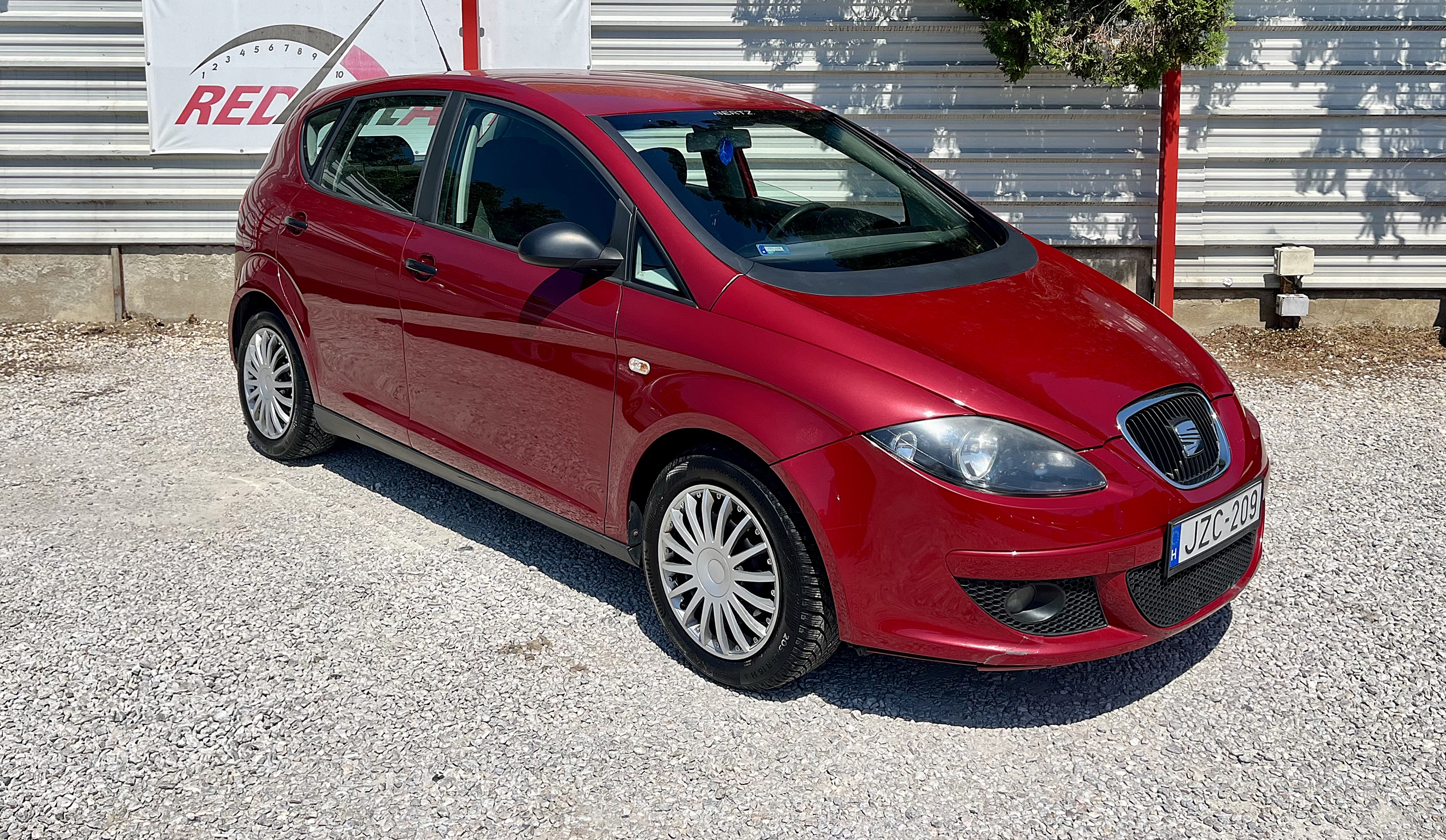 autó főképe