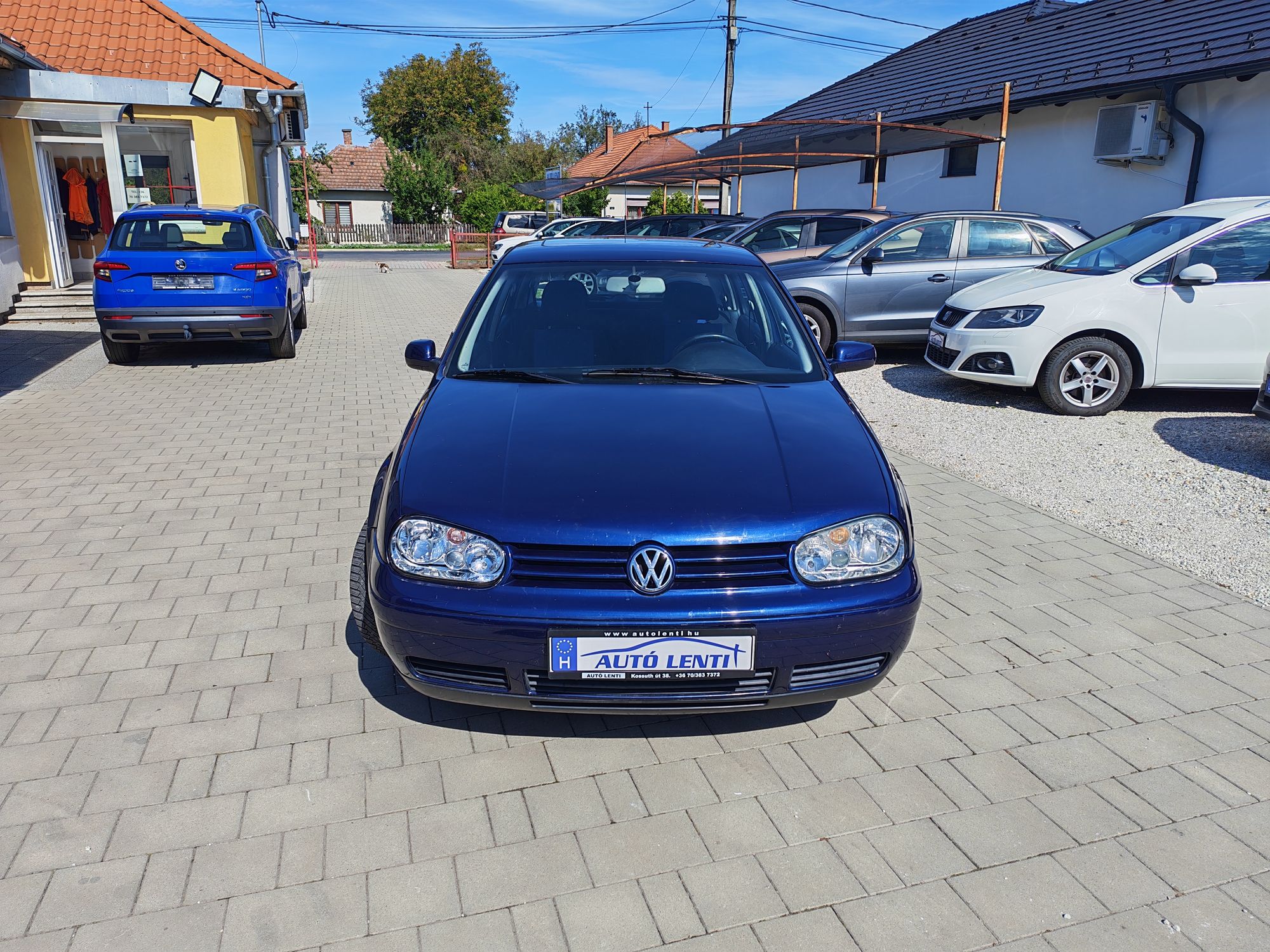autó főképe