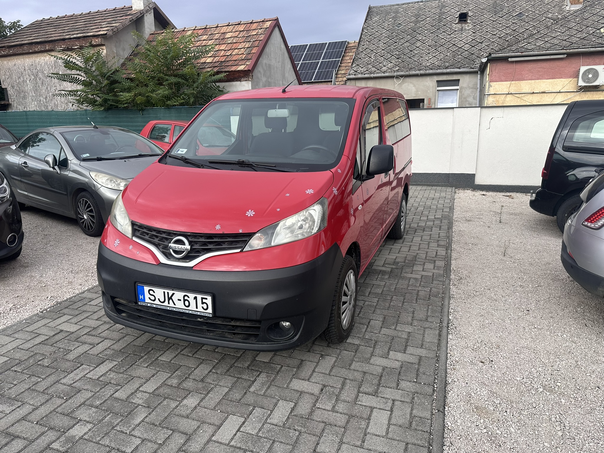 autó főképe