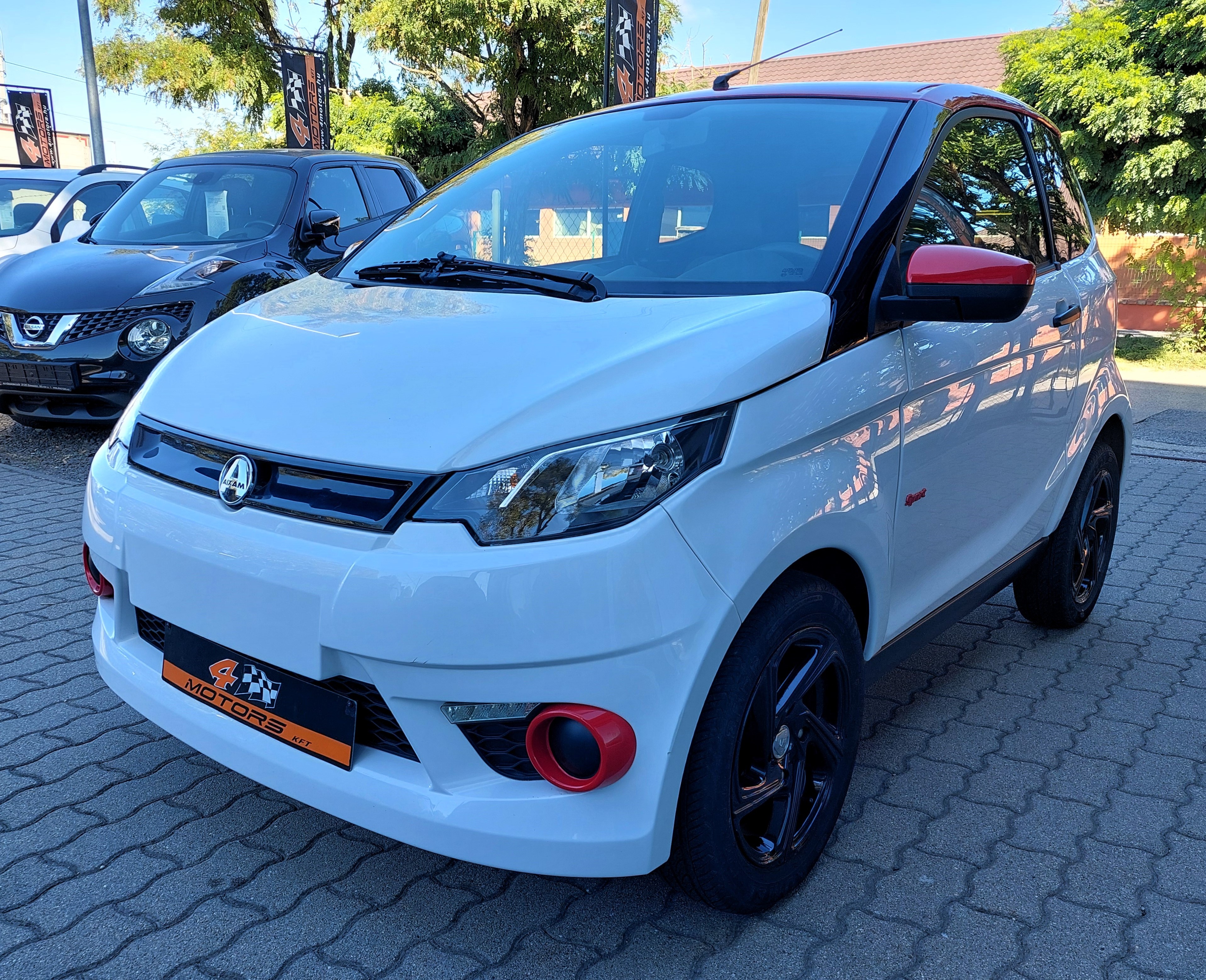autó főképe