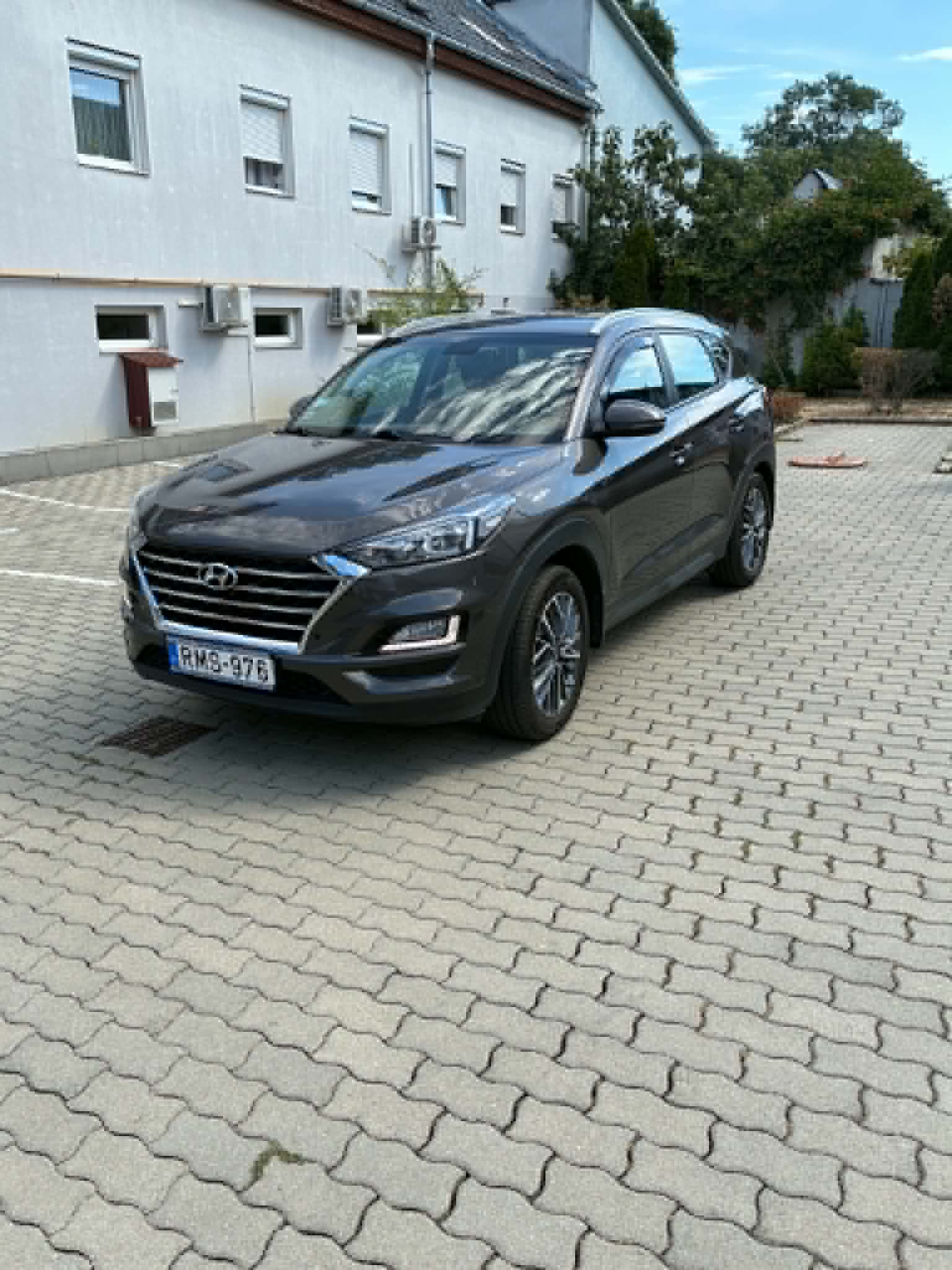 autó főképe