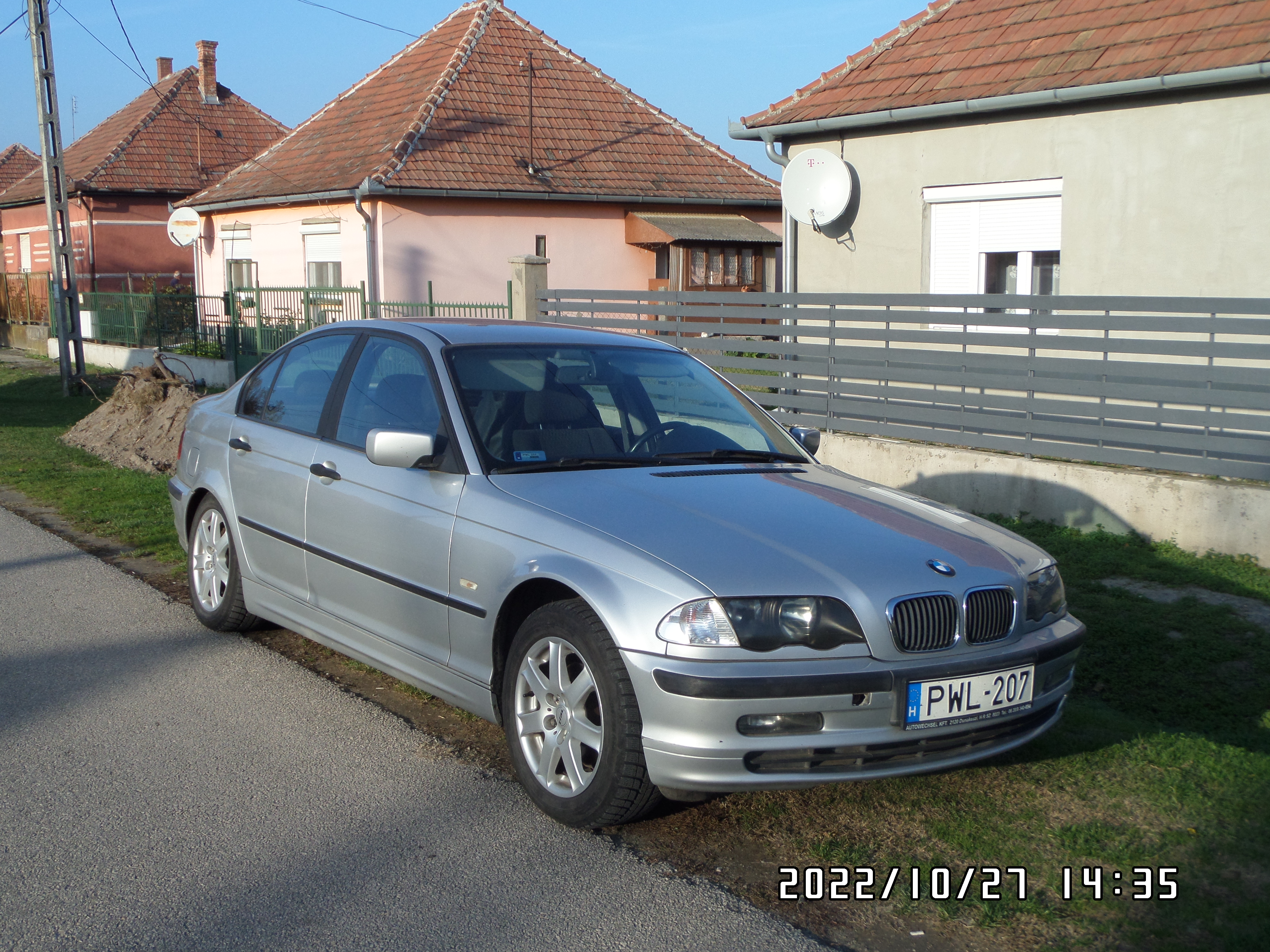 autó főképe