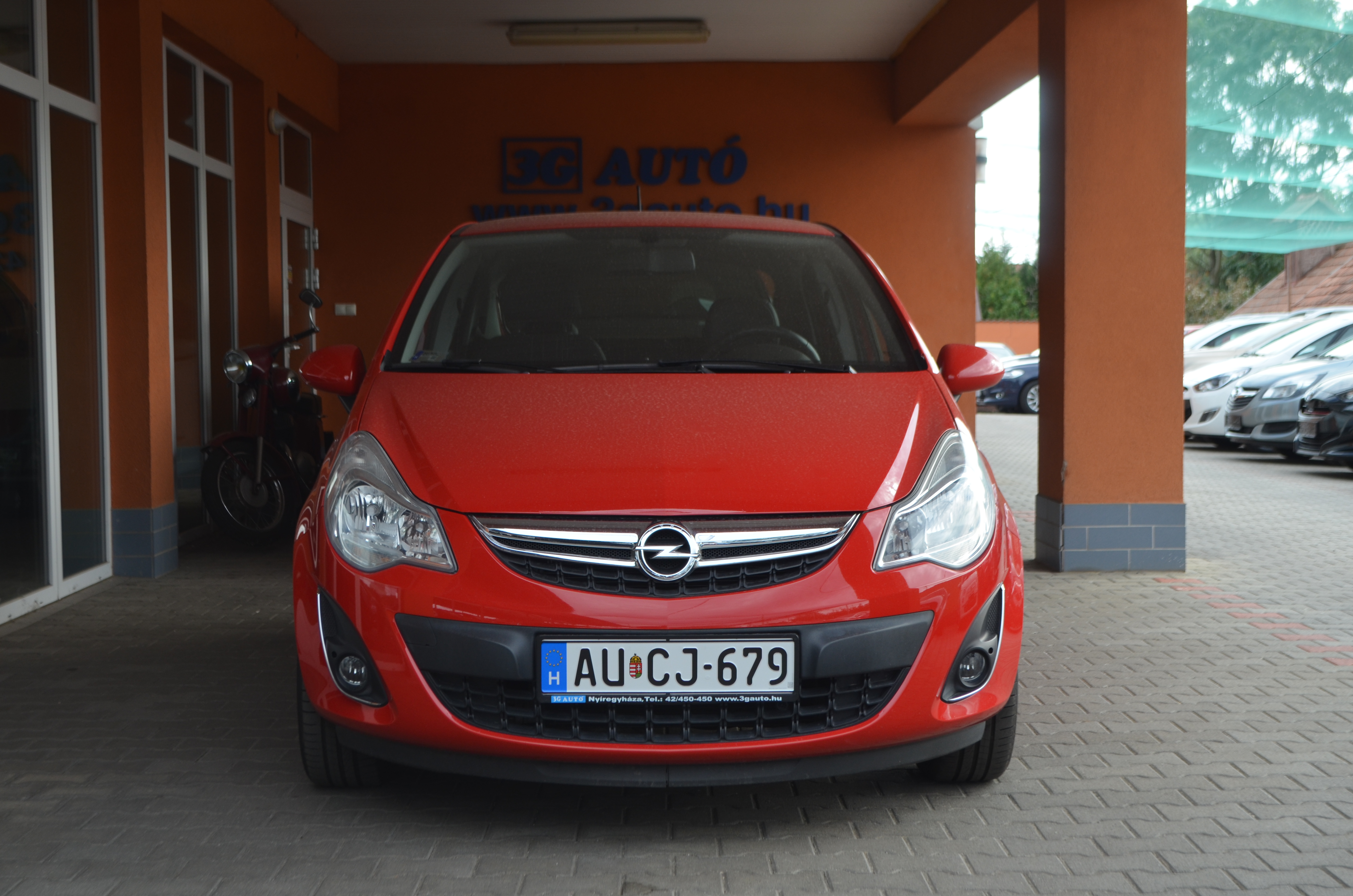 autó főképe