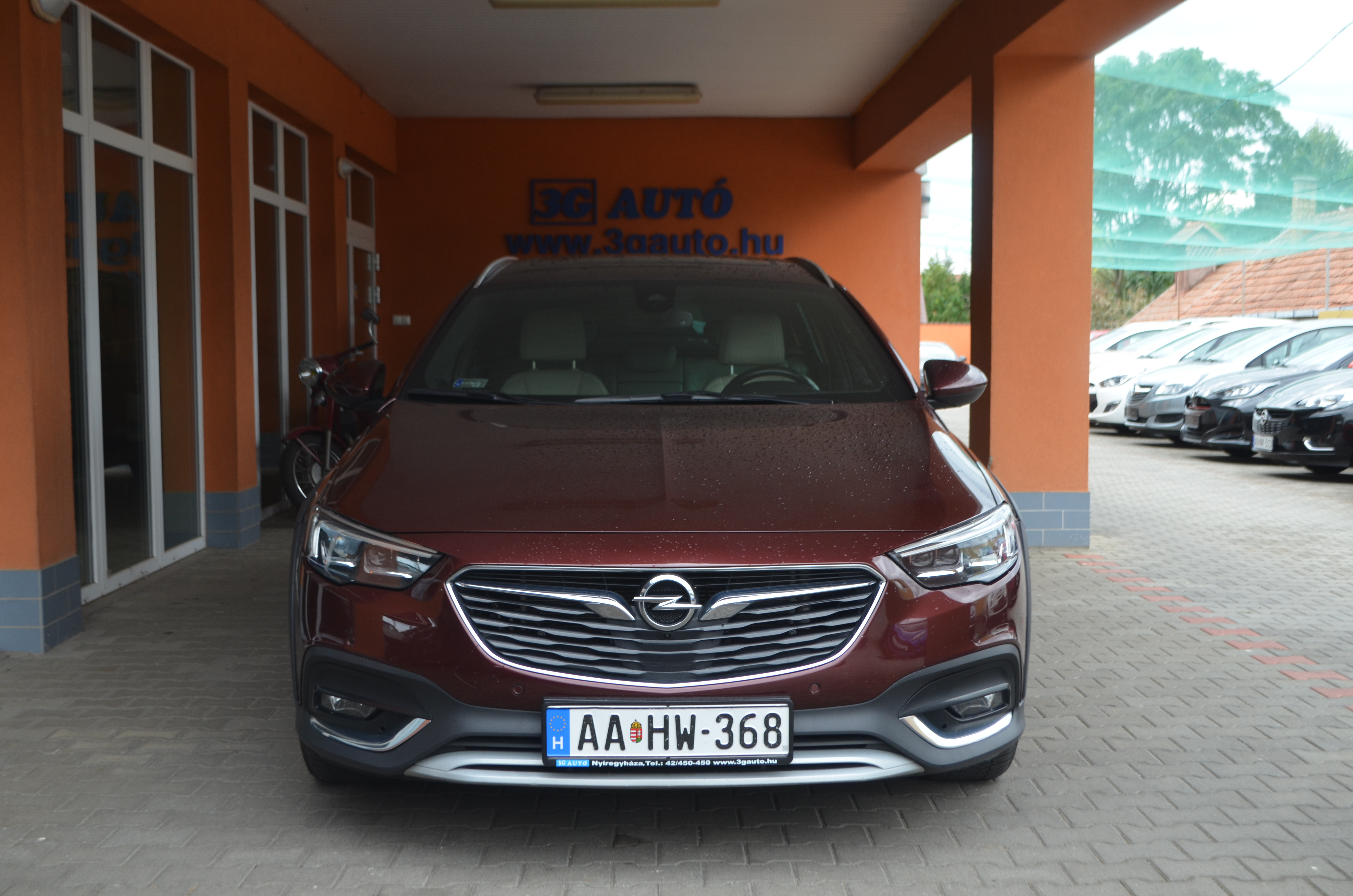autó főképe